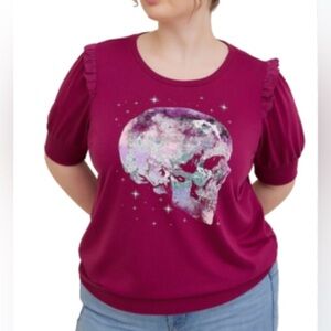 Torrid Pullover Top. Skull Graphic. Size 18-20 2X   SKU 6